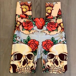 Pineapple Skull Rose Leggings